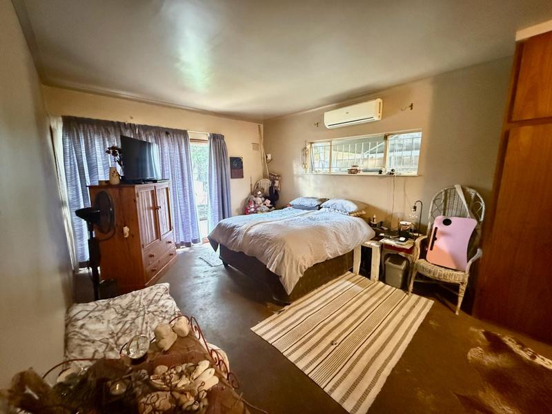 4 Bedroom Property for Sale in Bergzicht Western Cape
